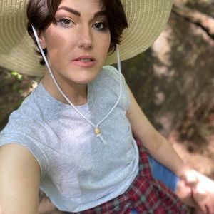 Meet your Posher, Rae